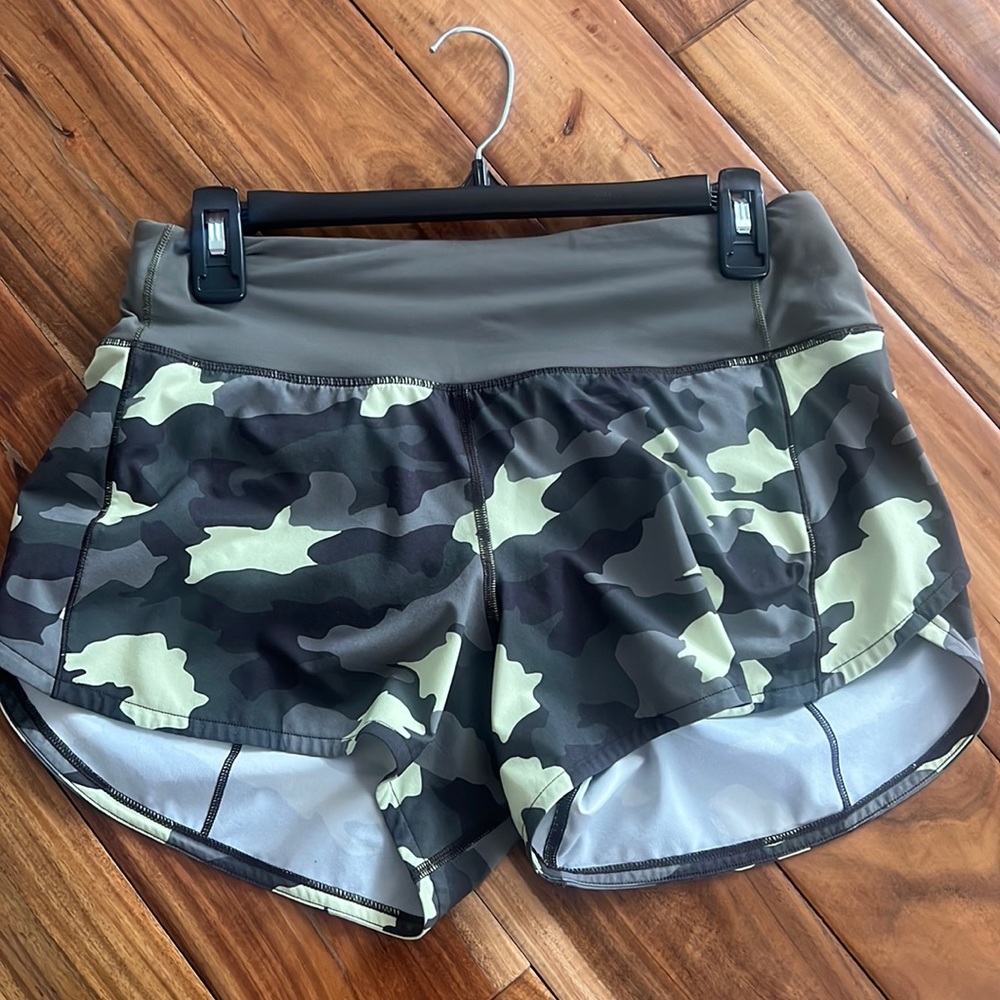 camo lulu shorts